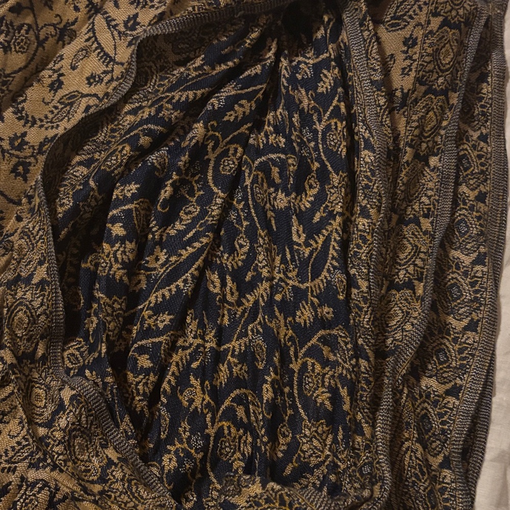 H&M Beige and Navy Paisley Tassel Scarf - Picture 2 of 3